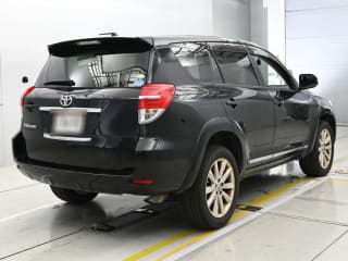2011 TOYOTA Vanguard