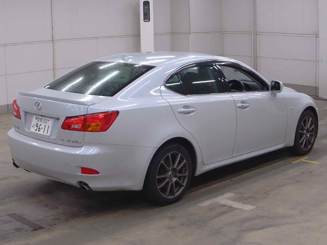 LEXUS IS thumbnail 2