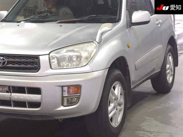 TOYOTA RAV4 thumbnail 7