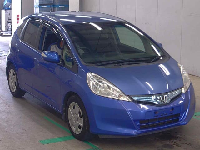 HONDA Fit Hybrid thumbnail 4