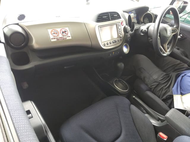 HONDA Fit Hybrid thumbnail 3