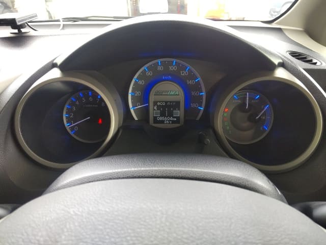 HONDA Fit Hybrid thumbnail 6
