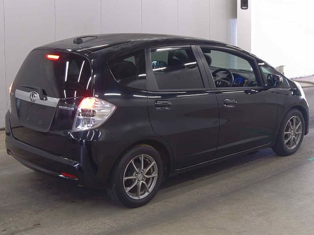 HONDA Fit Hybrid thumbnail 2