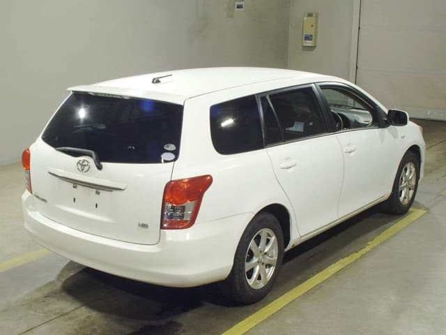 TOYOTA Corolla Fielder thumbnail 2