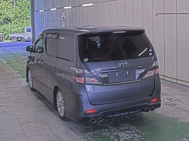 TOYOTA Vellfire thumbnail 2