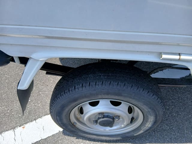 DAIHATSU Hijet Truck thumbnail 11