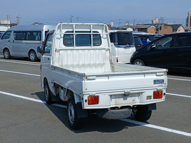 DAIHATSU Hijet Truck thumbnail 3