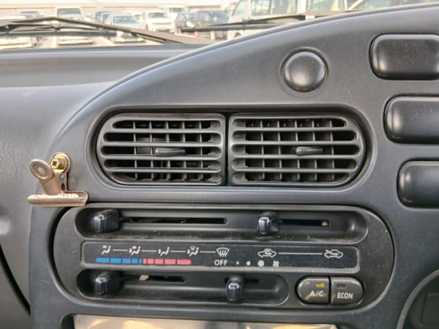 DAIHATSU Hijet Truck thumbnail 25