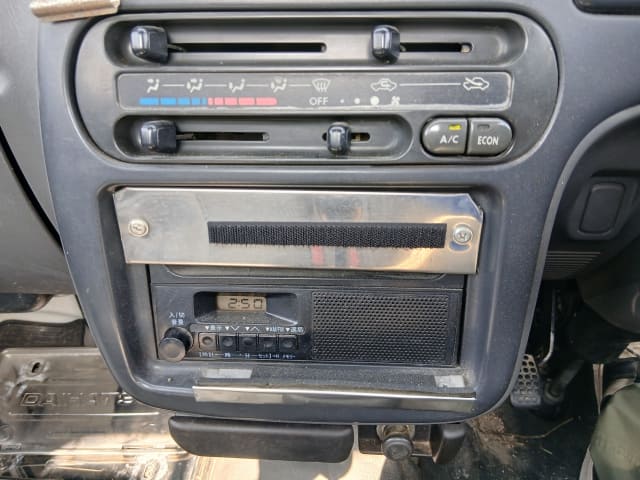 DAIHATSU Hijet Truck thumbnail 28