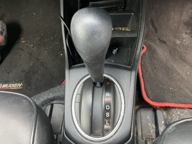 HONDA Fit Hybrid thumbnail 5