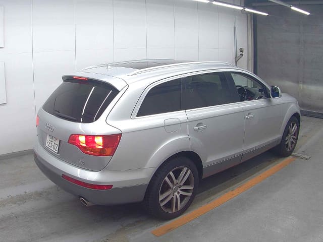 AUDI Q7 thumbnail 2