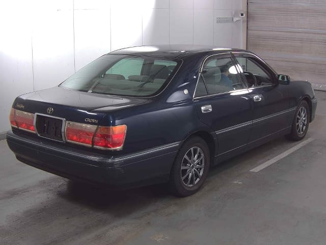 TOYOTA Crown thumbnail 2