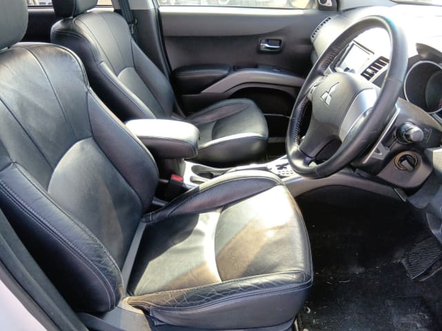 MITSUBISHI Outlander thumbnail 25