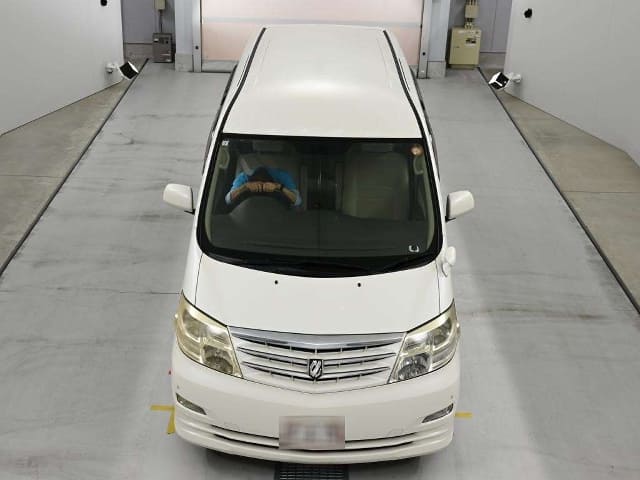 TOYOTA Alphard thumbnail 8