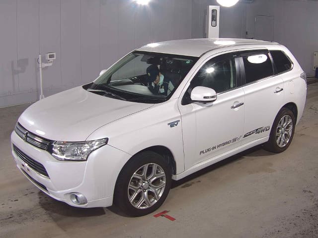 MITSUBISHI Outlander PHEV