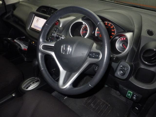 HONDA Fit thumbnail 3