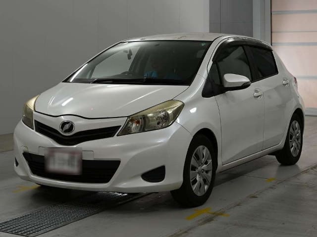 TOYOTA Vitz