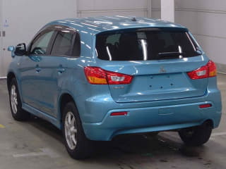 2010 MITSUBISHI RVR