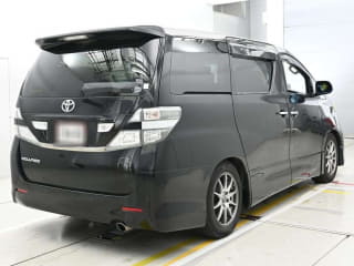 2011 TOYOTA Vellfire