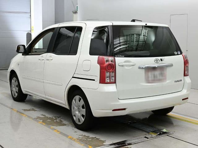 TOYOTA Raum thumbnail 7