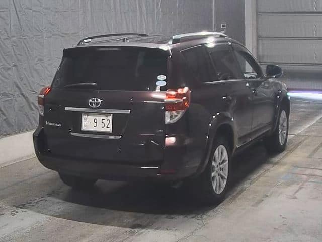 TOYOTA Vanguard thumbnail 2