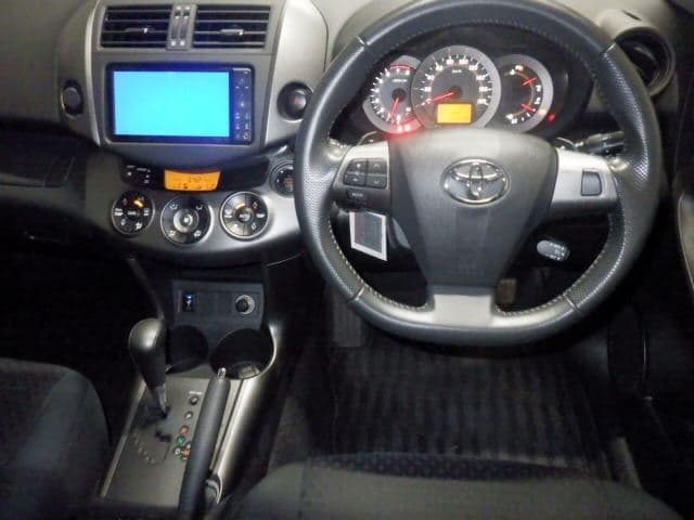 TOYOTA Vanguard thumbnail 3
