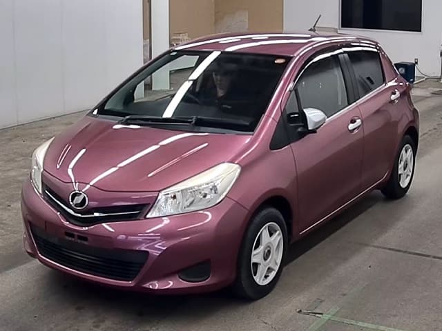TOYOTA Vitz