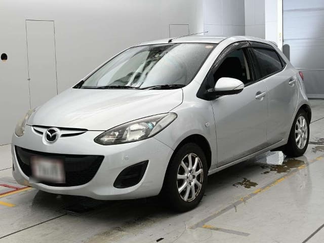 MAZDA Demio,;