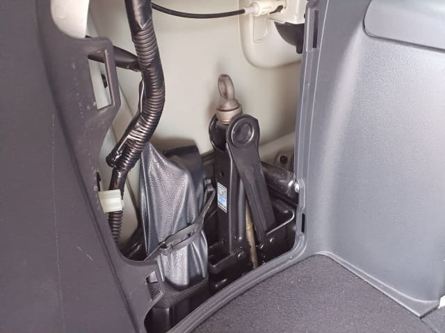 TOYOTA Wish thumbnail 31