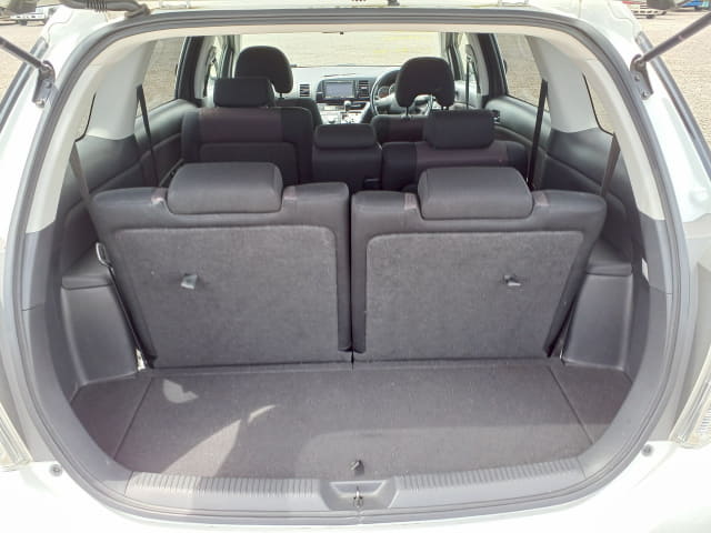 TOYOTA Wish thumbnail 29