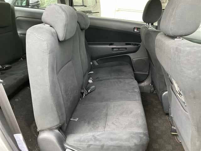 TOYOTA Wish thumbnail 5
