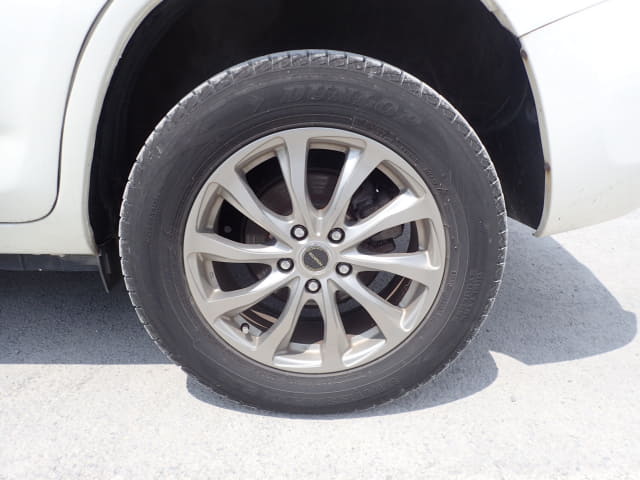 TOYOTA RAV4 thumbnail 10