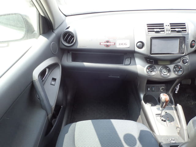 TOYOTA RAV4 thumbnail 33