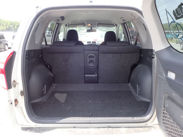 TOYOTA RAV4 thumbnail 28