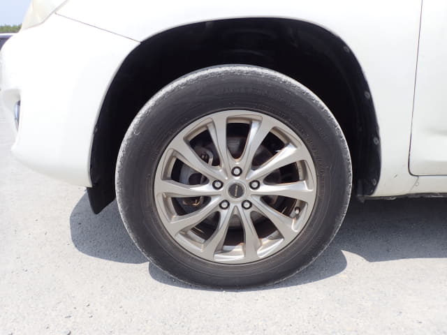 TOYOTA RAV4 thumbnail 9