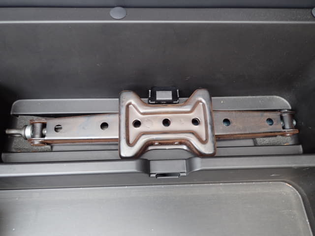 TOYOTA RAV4 thumbnail 29