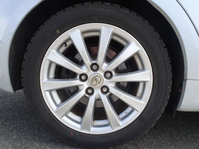 LEXUS IS thumbnail 11