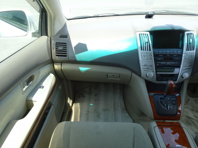 TOYOTA Harrier thumbnail 33