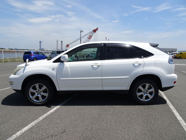 TOYOTA Harrier thumbnail 2