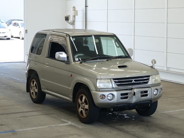 MITSUBISHI Pajero Mini