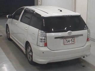 2005 TOYOTA Wish