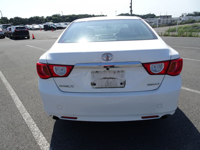 TOYOTA Mark X thumbnail 4