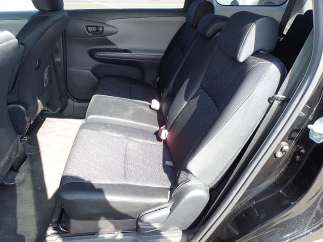 TOYOTA Wish thumbnail 27