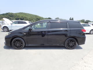 2011 TOYOTA Wish