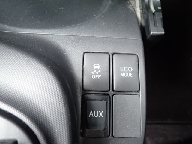 TOYOTA IQ thumbnail 39