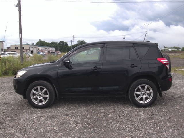TOYOTA RAV4 thumbnail 2