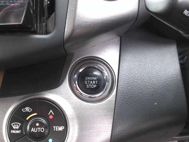 TOYOTA RAV4 thumbnail 42