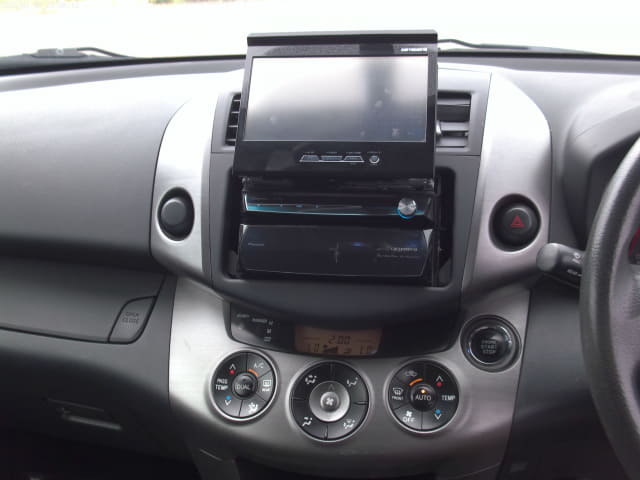TOYOTA RAV4 thumbnail 35