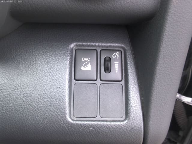TOYOTA RAV4 thumbnail 44