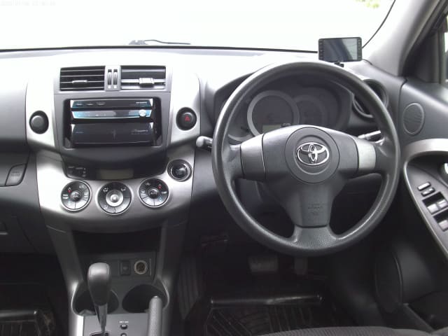 TOYOTA RAV4 thumbnail 31
